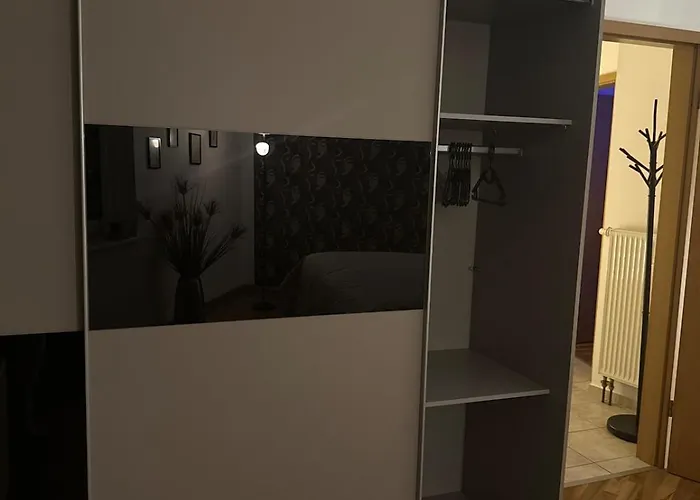 Nahe Senftenberger - 2 * Senftenberg